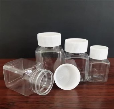 30мл квадратна -ПЕТ боца са устима