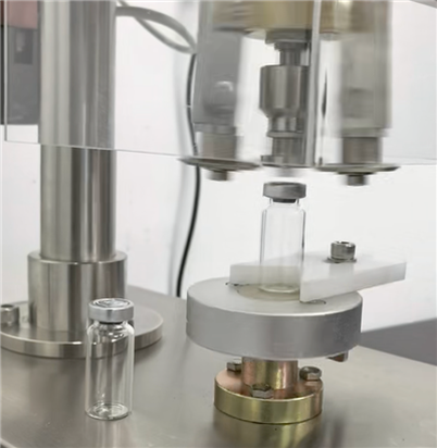 Електрична машина за затварање алуминијумских поклопаца